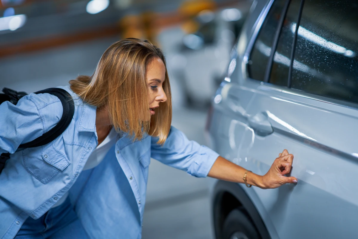La législation sur la sécurité des systèmes d'assistance au stationnement dans les Tesla : un défi juridique complexe