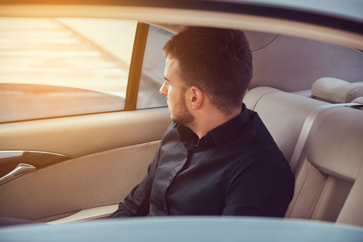 Protéger vos droits lors de l'achat d'une voiture de luxe : Guide juridique pour les consommateurs avisés